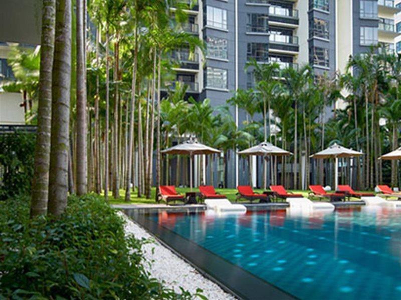 E&O Residences Kuala Lumpur Exteriör bild The swimming pool at The Park